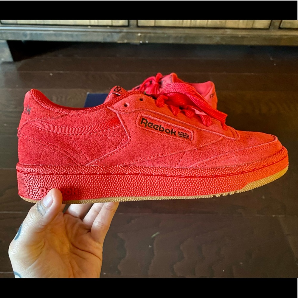 NWT Red Reebok Club C 85 sneakers - Picture 2 of 5